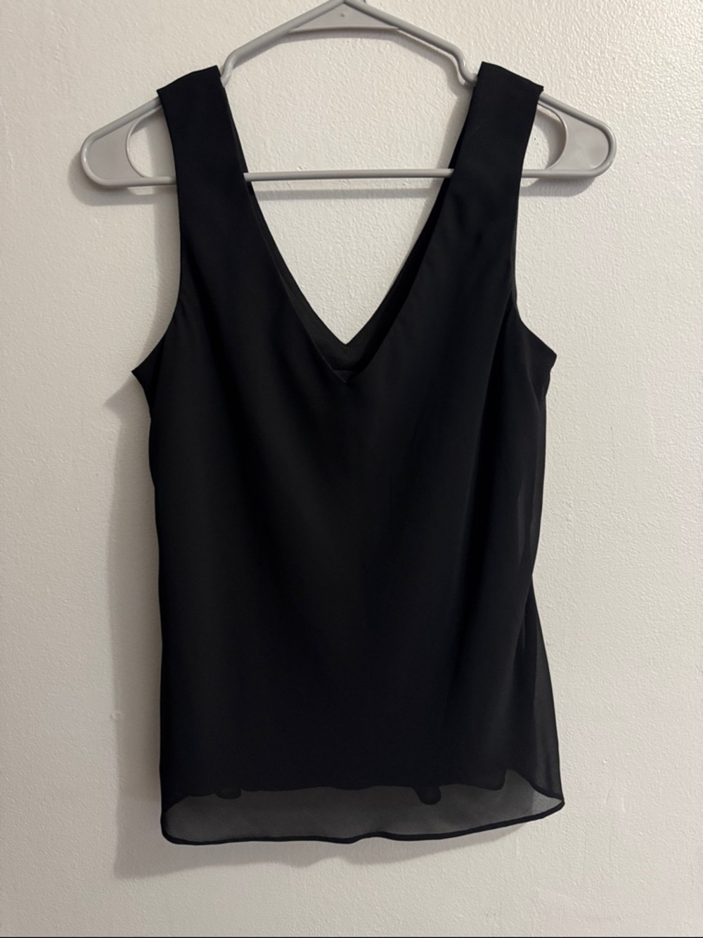 Alex Evenings Black V-Neck Sleeveless Blouse